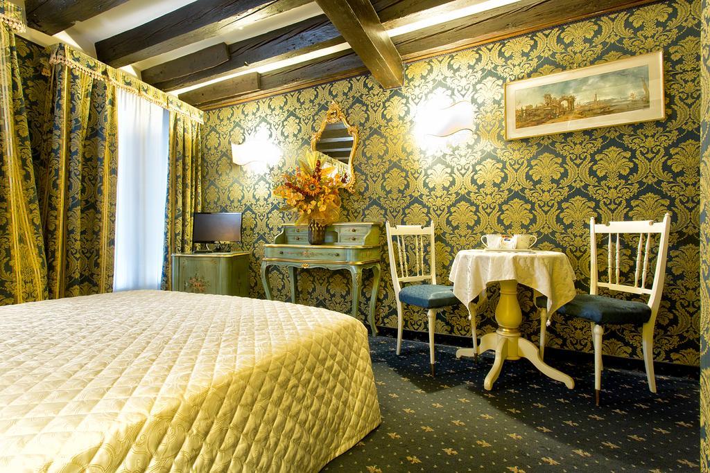 Ca' Della Loggia Bed & Breakfast เวนิส ภายนอก รูปภาพ